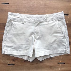 GAP 3” Chino Boat Short Anchorage Cream